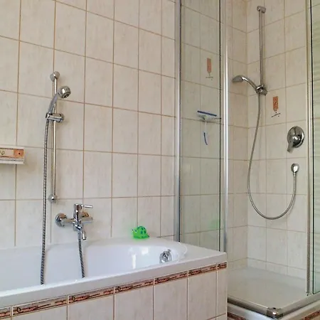 דירה Two-bedroom In